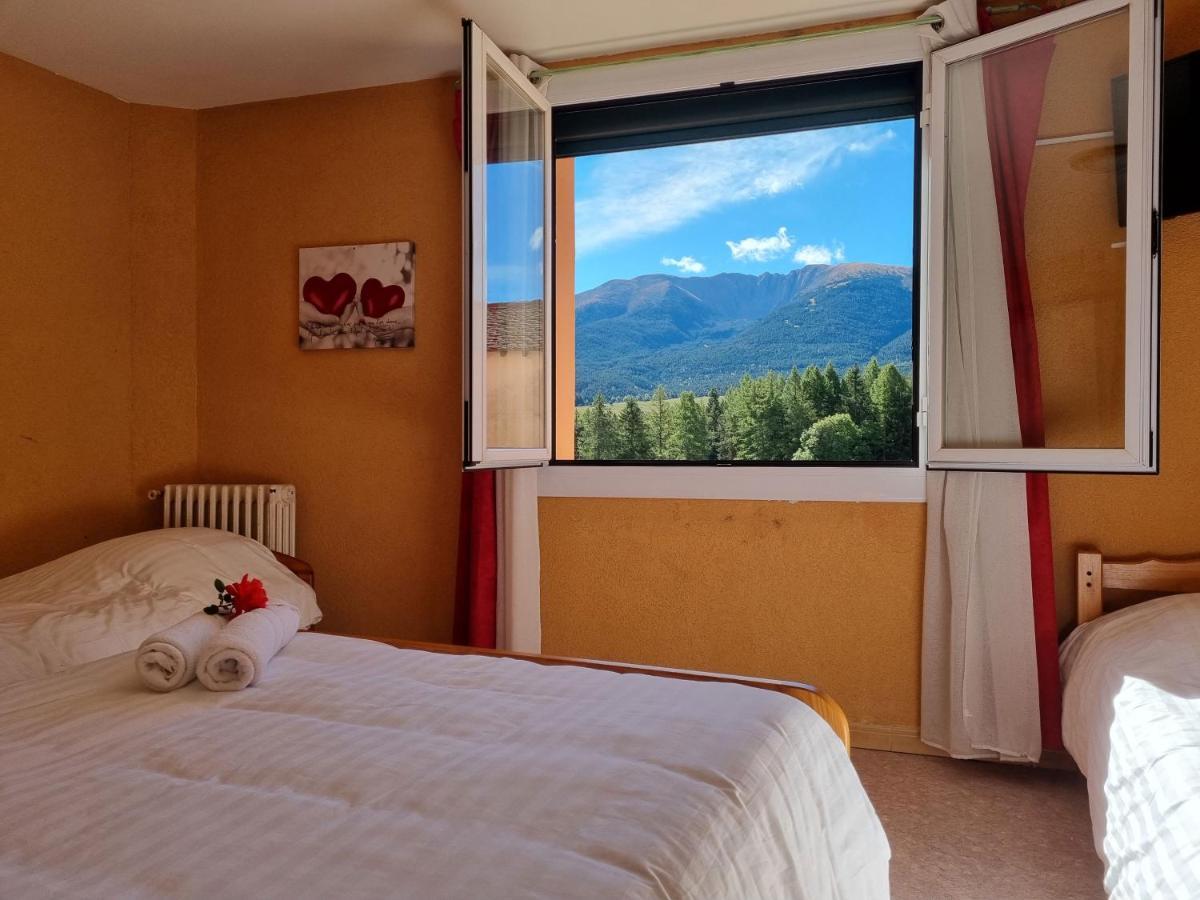 Le Catalan - Hotel Et Appartements Mont-Louis Esterno foto