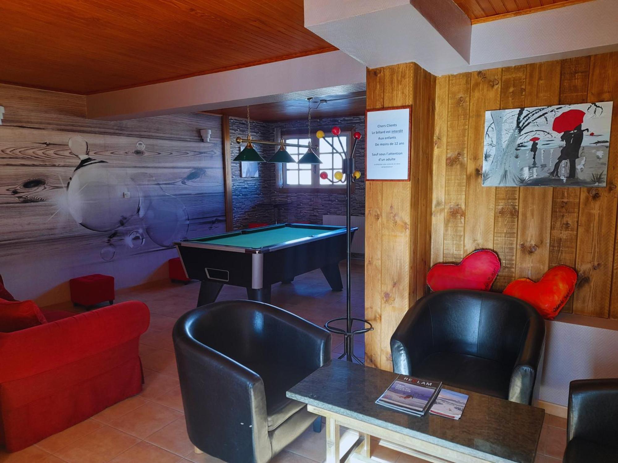 Le Catalan - Hotel Et Appartements Mont-Louis Esterno foto