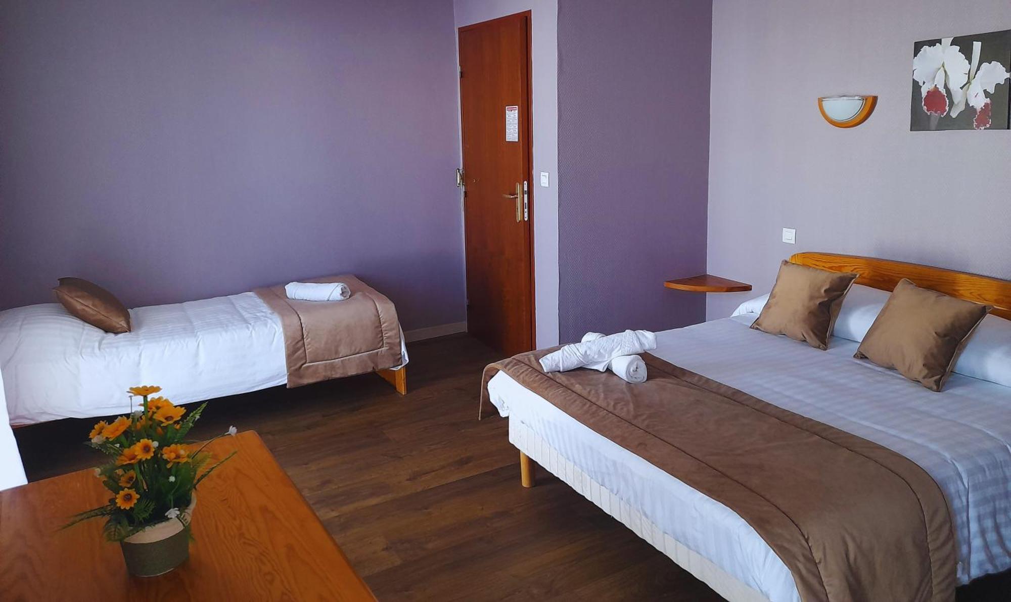 Le Catalan - Hotel Et Appartements Mont-Louis Esterno foto